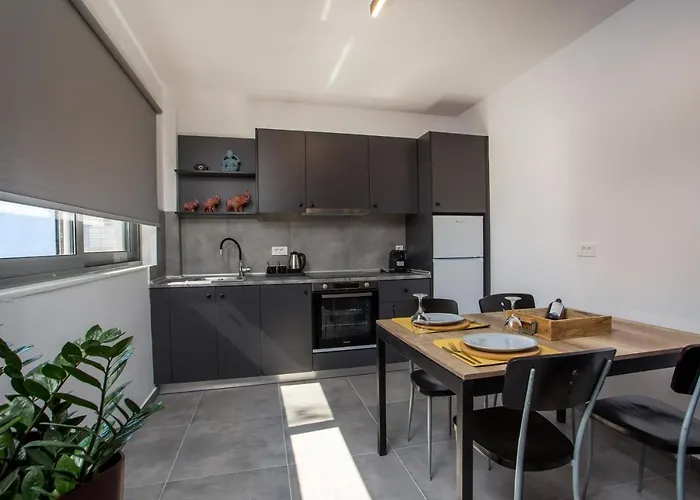 شقة Urban Colours Rhodes City